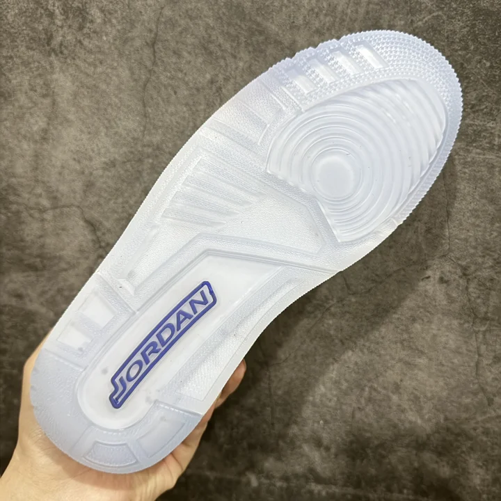 View 9 of Air Courtside 23 Simplified Mid-Top Retro Casual Sports Cultural Basketball Shoes AR1000-104