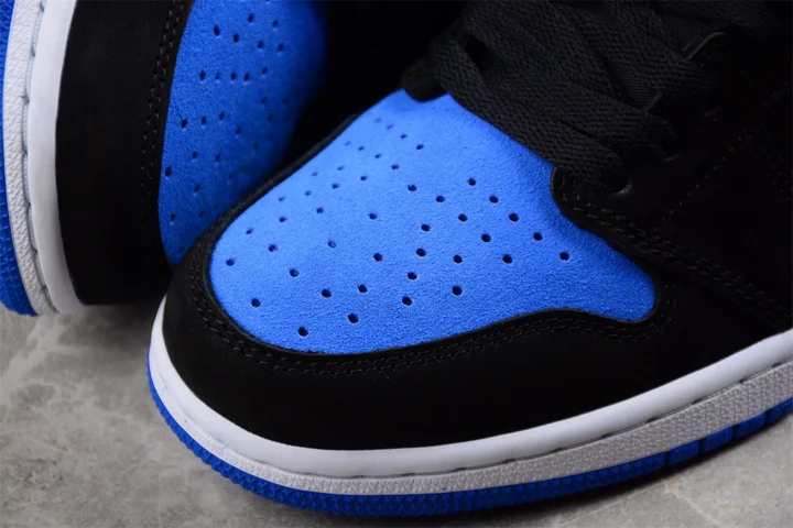View 44 of Air Jordan 1