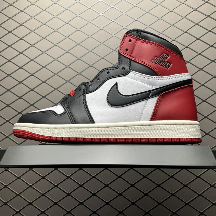 View 28 of Air Jordan 1
