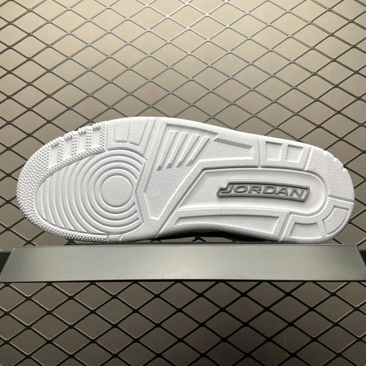 View 32 of Air Jordan 3