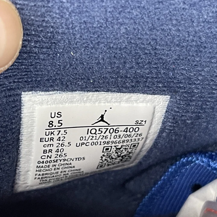 View 38 of Air Jordan 6