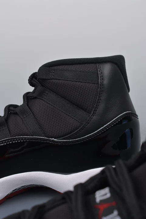 View 152 of Air Jordan 11