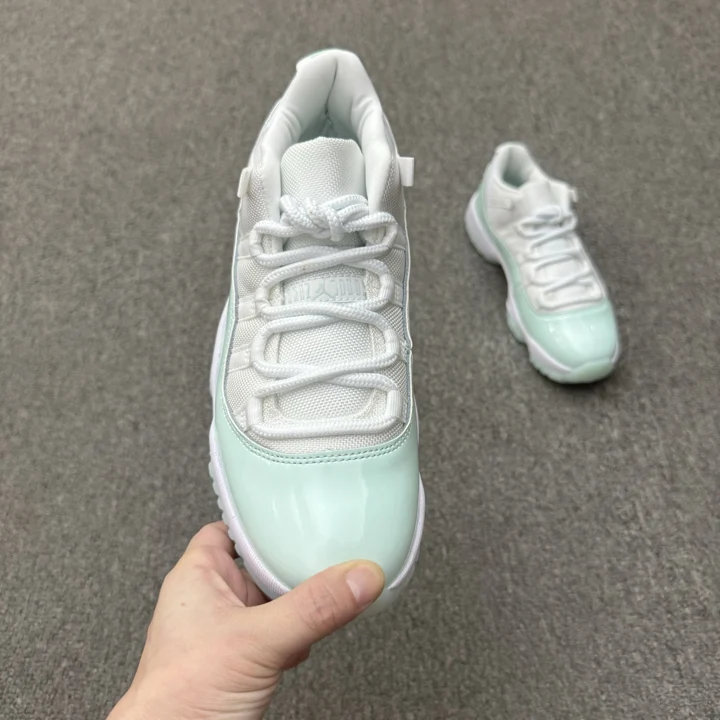 View 128 of Air Jordan 11