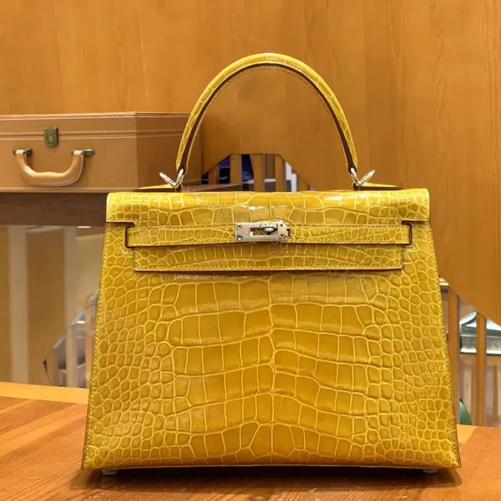 View 1 of Hermes Kelly bag 25 Sellier Jaune ambre Genuine Alligator Crocodile skin Gold hardware