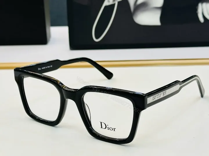 View 1 of Black acetate oversized frames – Modern, luxury eyewear with comfort