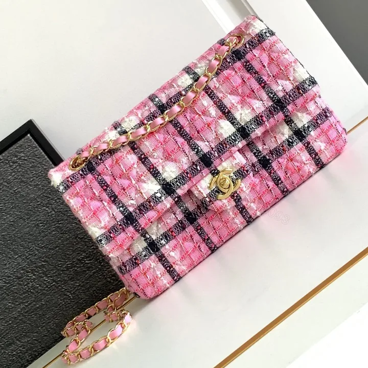 View 1 of CC MEDIUM 25 CLASSIC BAG IN LIGHT PINK MIX BLACK WOOL TWEED