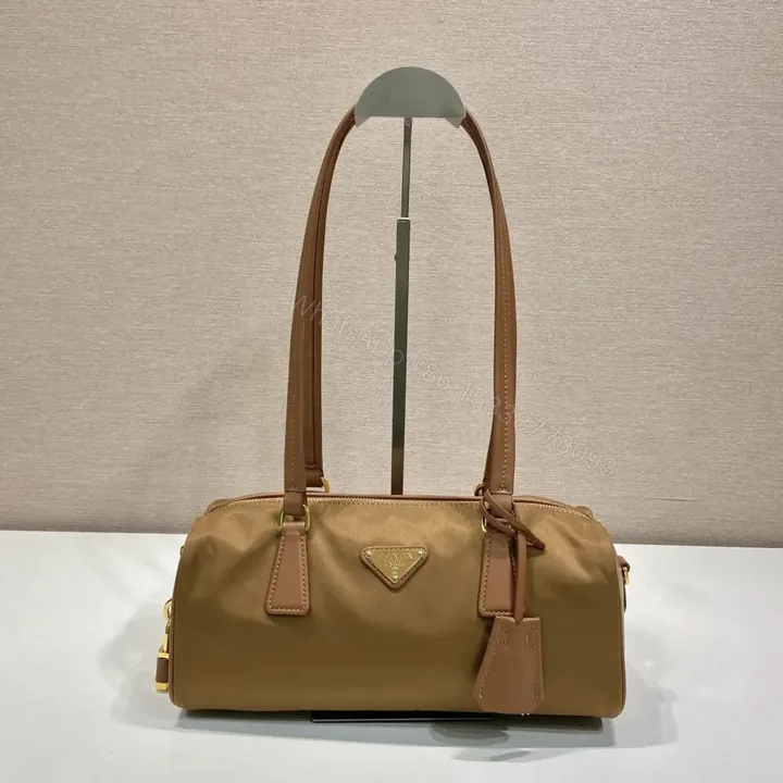 View 1 of 高仿Prada*RE-Nylon系列1BB27手提單肩包中號焦糖色免檢版