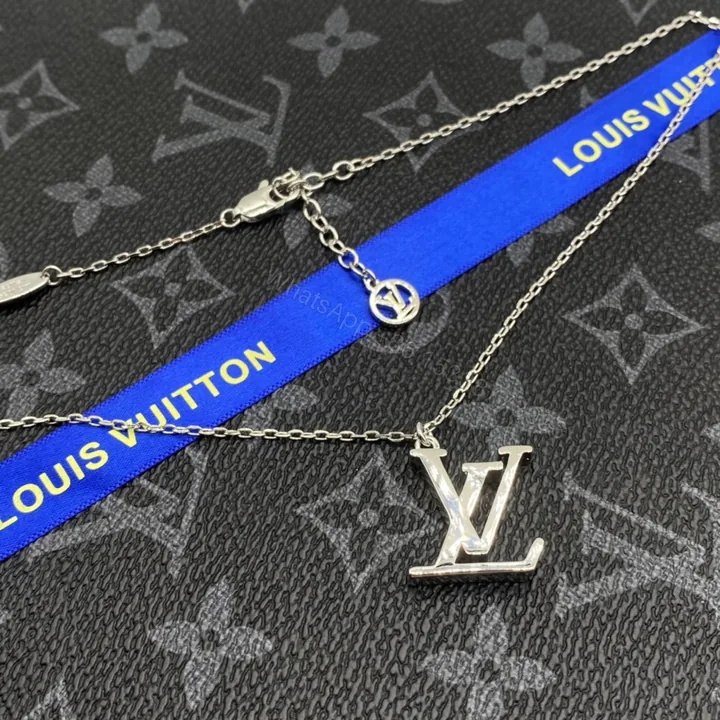 View 1 of EN – Lux LV Necklaces 063