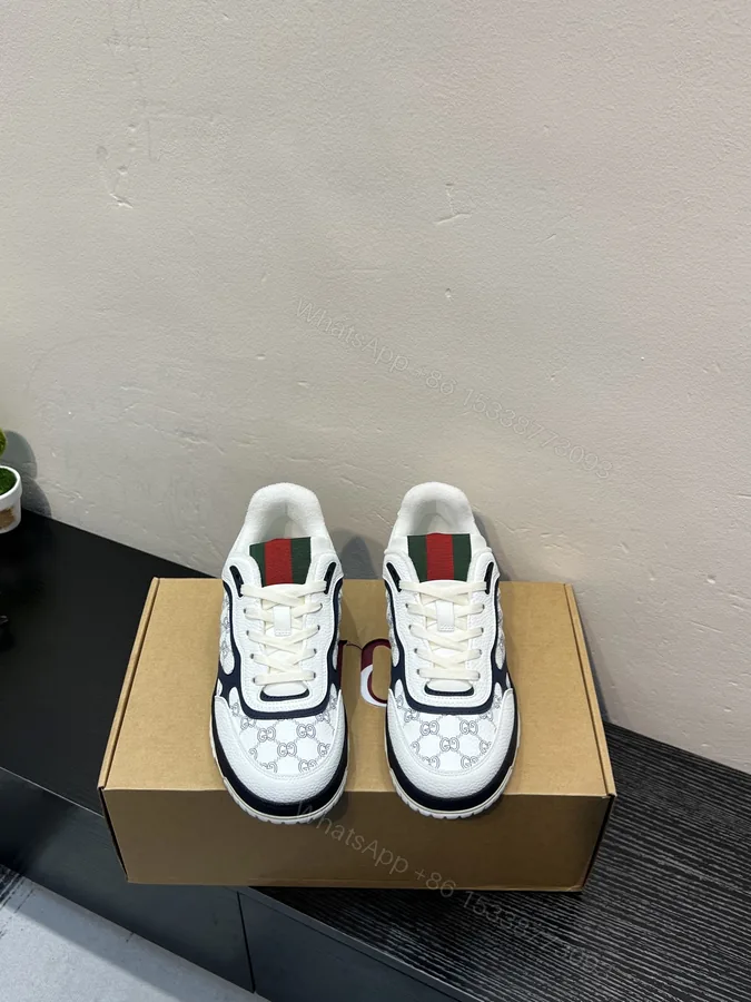 View 1 of GUCCI A貨男款雙G印花運動鞋 經典白色百搭休閒鞋