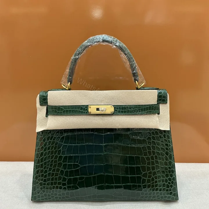 View 1 of Hermès 高仿 Kelly 鱷魚紋手提包 深綠亮面高端質感精品女包