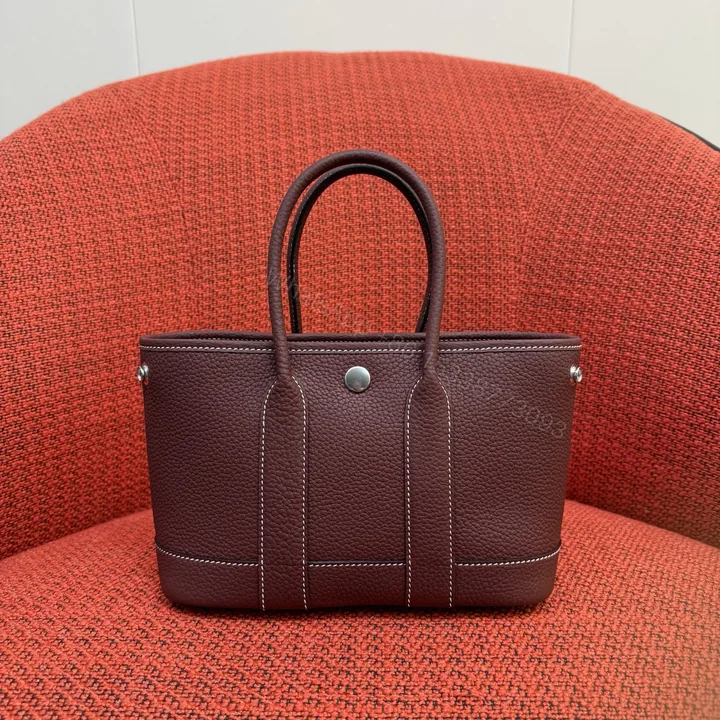 View 1 of Hermès A貨 女款 Garden Party 手提包 大容量設計 簡約百搭