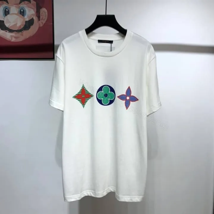 View 1 of LOUIS VUITTON T-SHIRT – LV23
