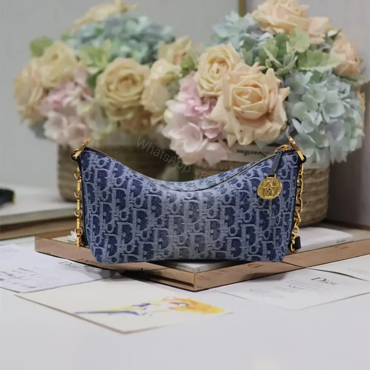 View 1 of 高仿Dior*StarHobo系列S320M49E鏈條手袋藍色免檢版