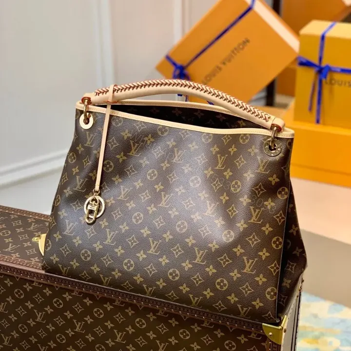 View 1 of LOUIS VUITTON Monogram Delightful MM Pivoine 187884