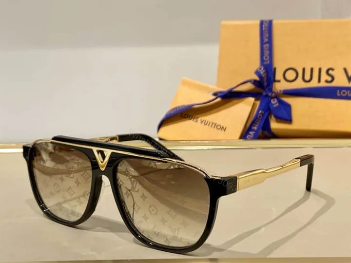View 1 of LV SUNGLASSES – GLVT04