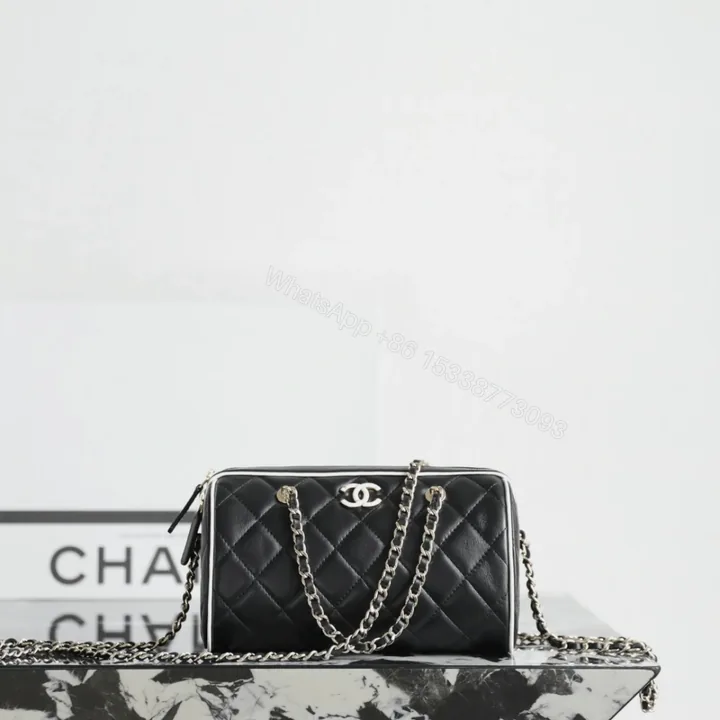 View 1 of 高仿Chanel*25P系列AS4515小羊皮拼色單肩包小號免檢版