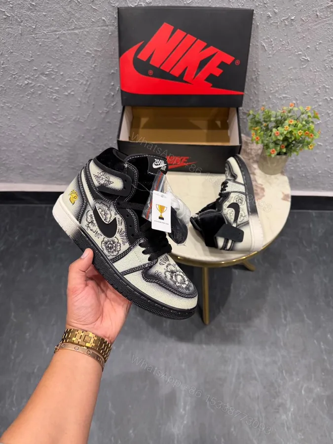 View 1 of First Copy Air Jordan 1 Mid Zoom