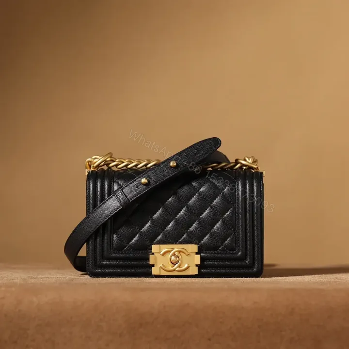 View 1 of 高仿Chanel*LeBoy黑色口蓋包S免檢版