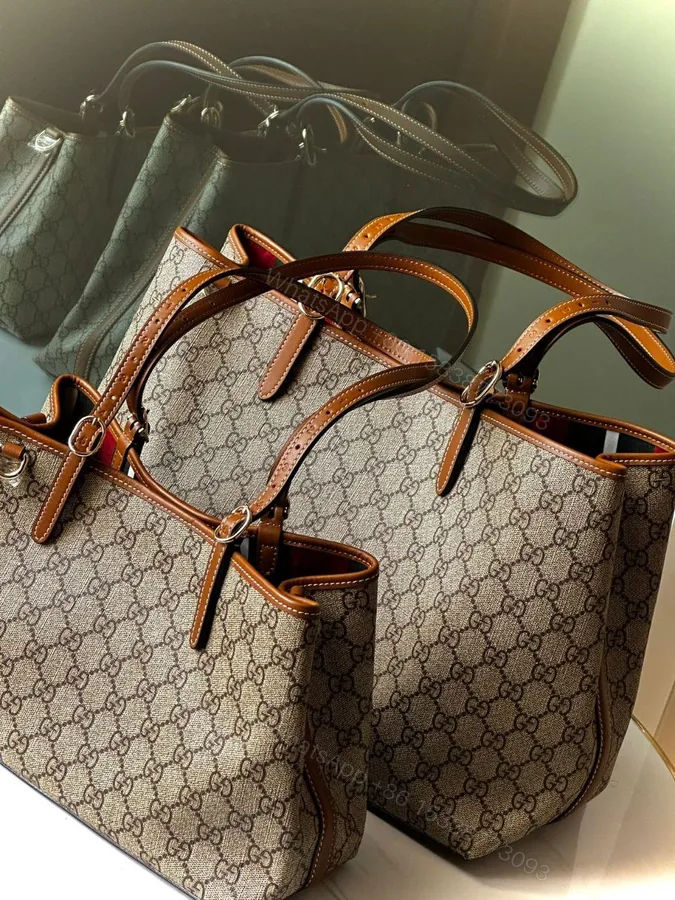 View 1 of Gucci GG emblem Medium Tote bag