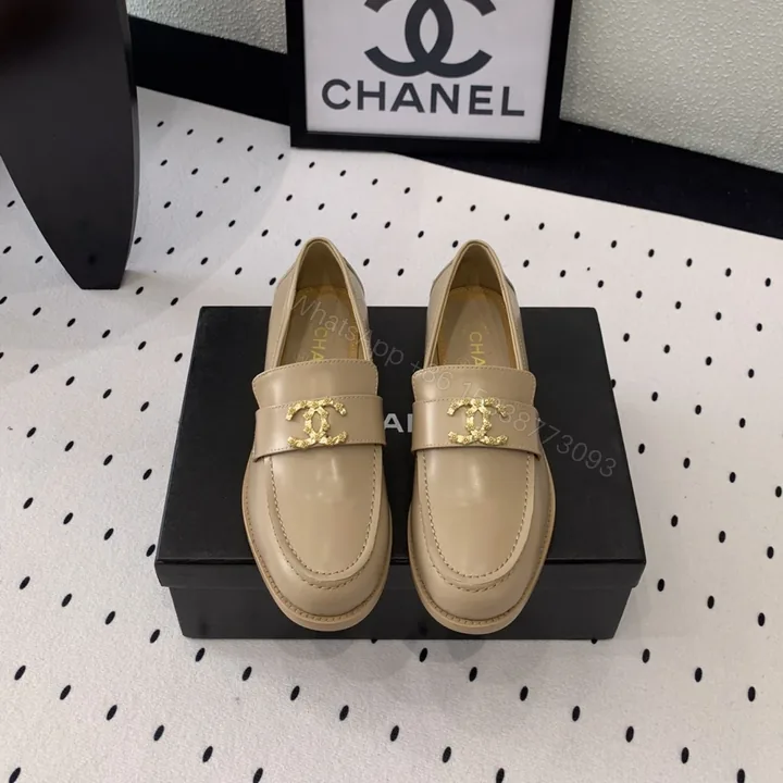 View 1 of 高仿Chanel*24S系列G45663D牛皮革樂福鞋沙色3CM免檢版
