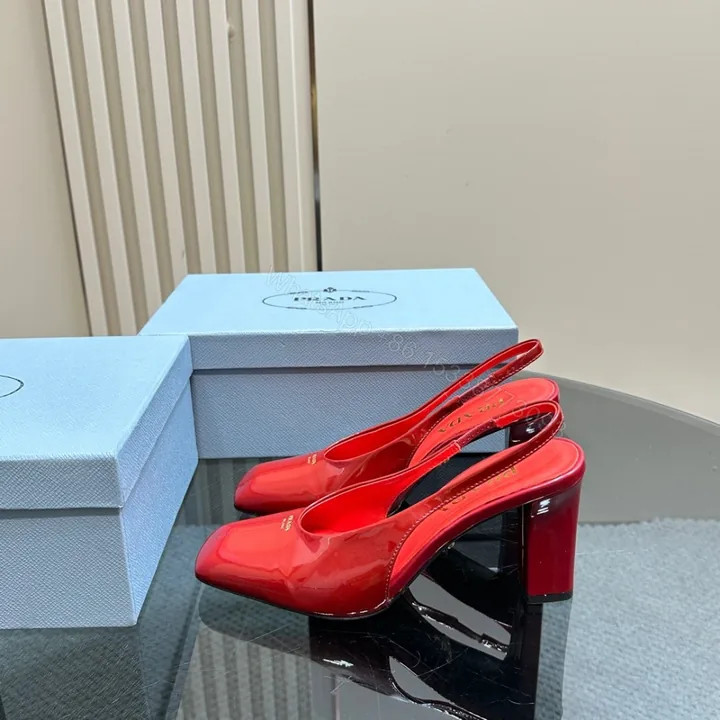 View 1 of 高仿Prada*1I838C方頭粗踭露跟鞋8.5CM漆皮紅色免檢版
