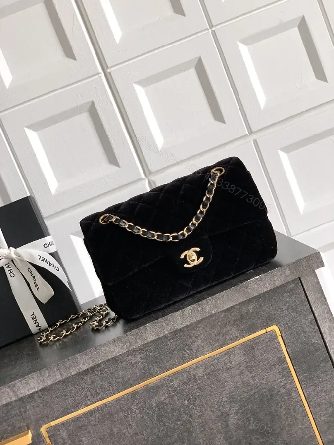 View 1 of Chic Black Velvet Shoulder Bag with Gold Chain Consensus