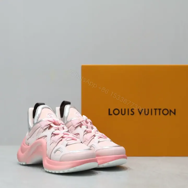 View 1 of LV ARCHLIGHT SNEAKER – LSVM015