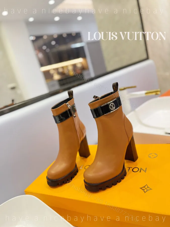 View 1 of Premium LUV BOOTS 035
