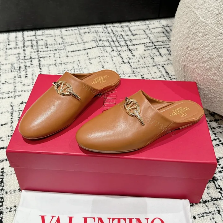 View 1 of 高仿Valentino*4W2S0IR簡約包頭拖鞋小牛皮棕色免檢版