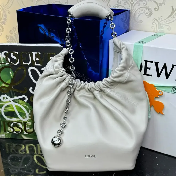 View 1 of 高仿Loewe*Squeeze系列3006小羊皮手提包白色小號免檢版