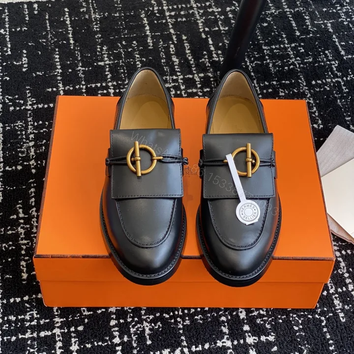 View 1 of 高仿Hermes*H241143Z02塔扣小羊皮樂福鞋黑色免檢版