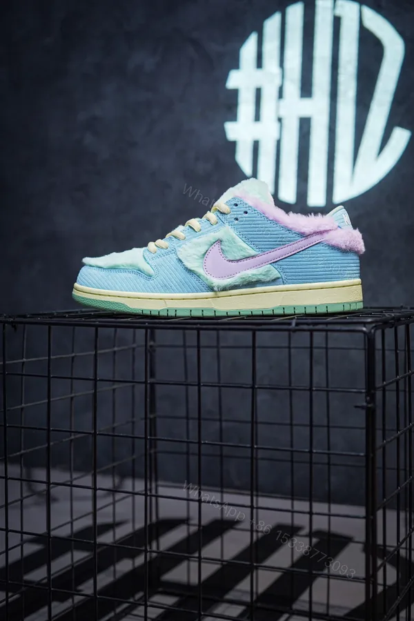 View 1 of Nike Verdy x Dunk Low SB Visty Reps