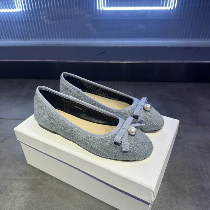 View 1 of 高仿Dior*Ballet系列KCB940圓頭套腳休閒單鞋藍色免檢版