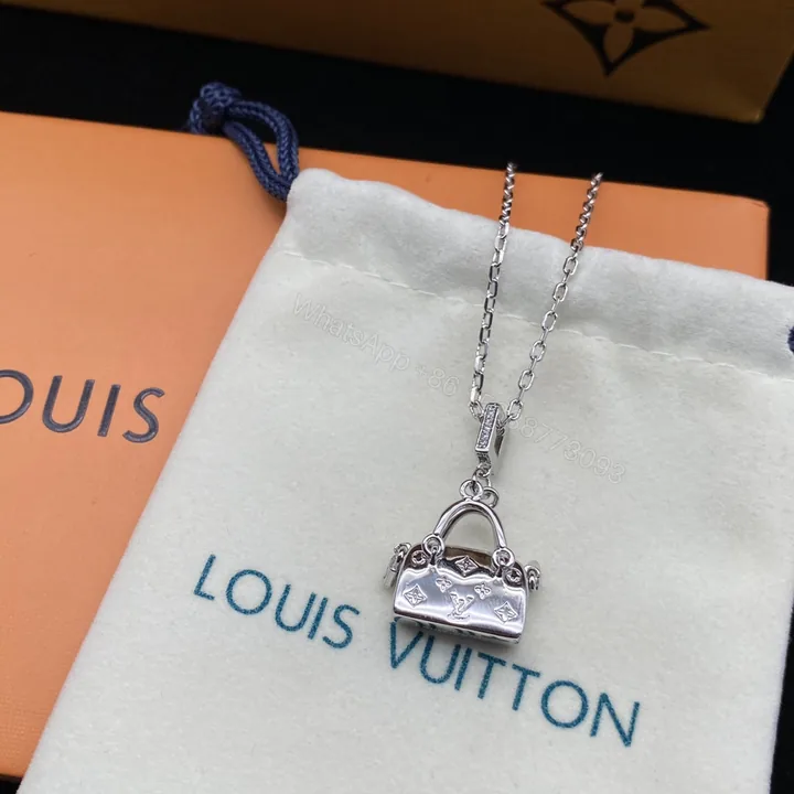 View 1 of EN – Lux LV Necklaces 054