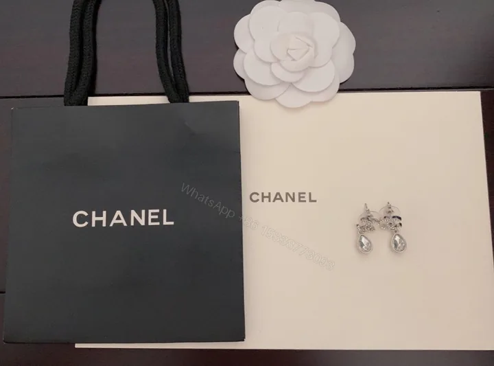 View 1 of EN – Lux Earring Chanel 036