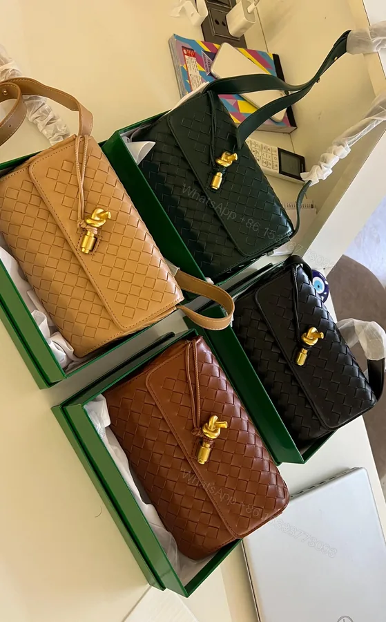 View 1 of FIRST COPY BOTTEGA VENETA SHOULDER BAG