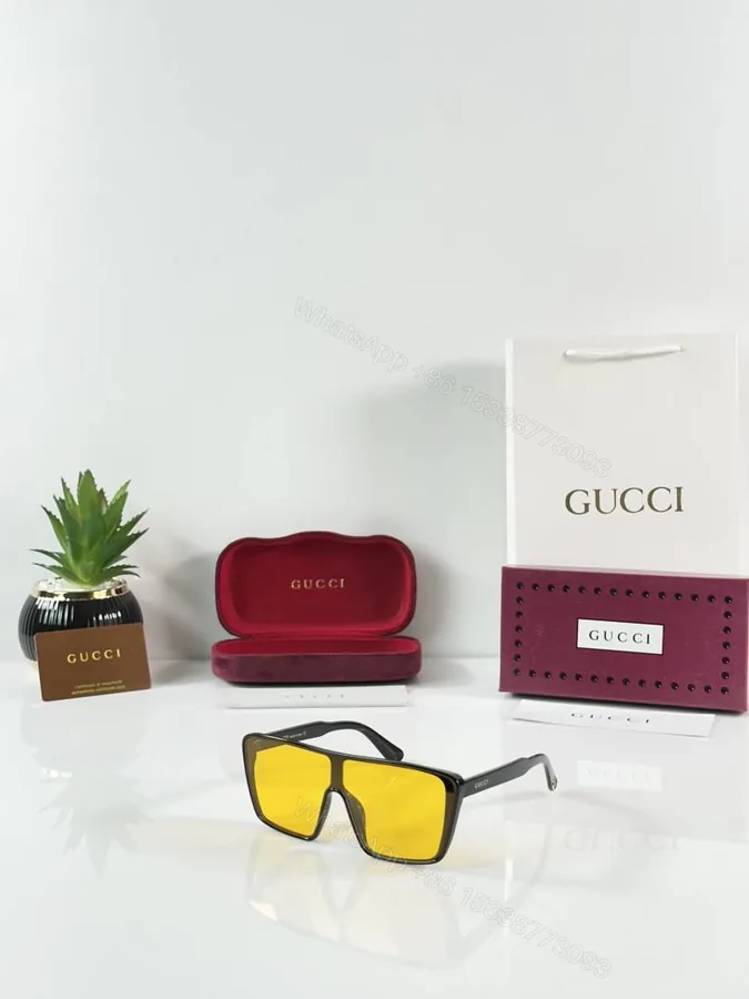 View 1 of First Copy Gucci 7110 Black Yellow Sunglasses