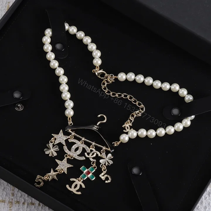 View 1 of EN – Lux Chanel Necklaces 008