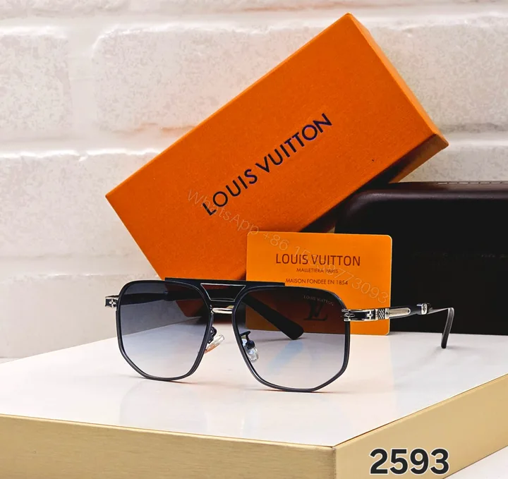 View 1 of Louis Vuitton 2593 Square Aviator Black-Grey