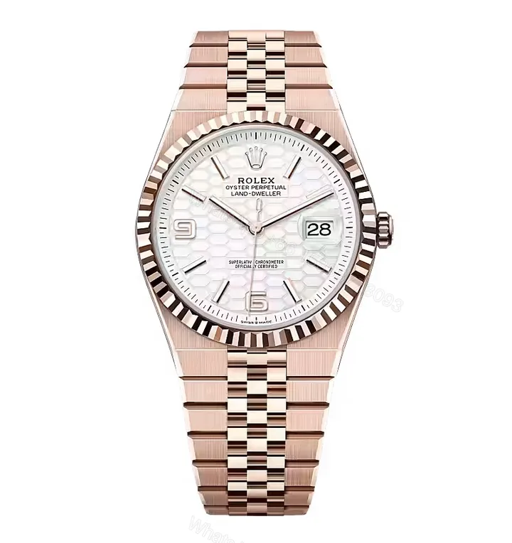 View 1 of Rolex Land-Dweller 40 mm Everose gold (2025)