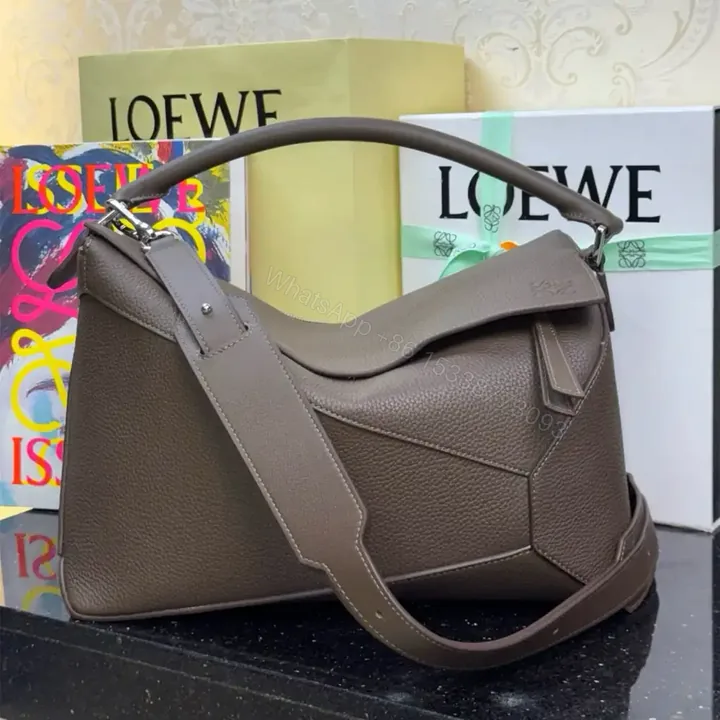 View 1 of 高仿Loewe*Puzzle系列6416小牛皮斜挎包深棕色大號免檢版