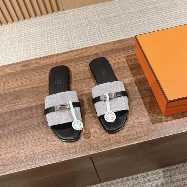 View 1 of 高仿Hermes*H241888ZH78經典一字拖鞋灰色免檢版