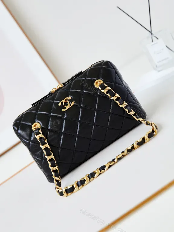 View 1 of Chic Quilted Crossbody: Compact Luxury, All-Day Comfort