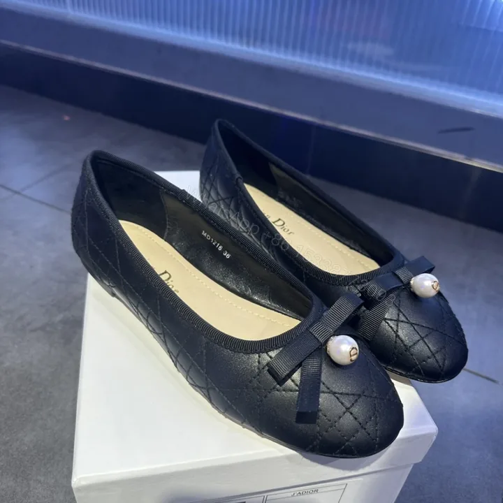 View 1 of 高仿Dior*Ballet系列KCB877圓頭套腳休閒單鞋黑色免檢版