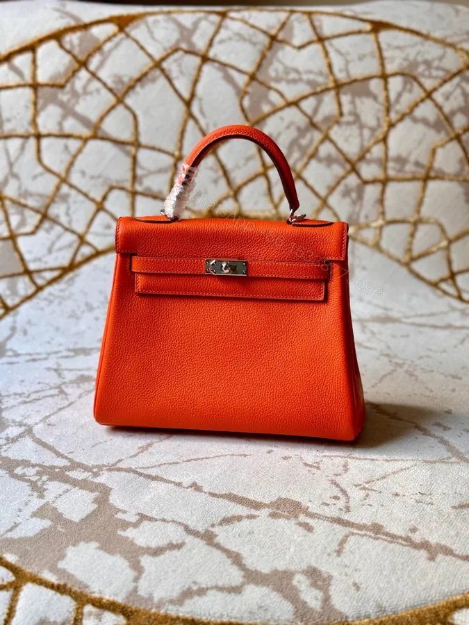 View 1 of HERMÈS Kelly 25 handbag in Chai Togo