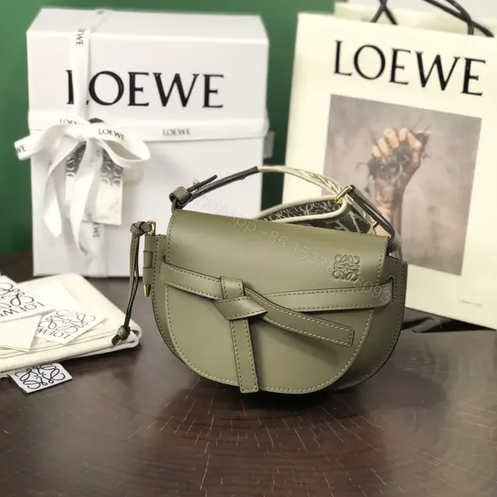 View 1 of 高仿Loewe*Gate系列4357小牛皮斜挎包綠色Mini免檢版