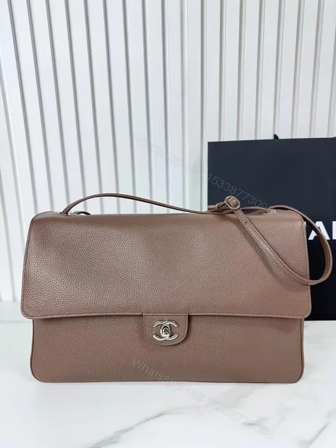 View 1 of Chanel Maxi Flap bag from the Spring/Summer 2026 collection