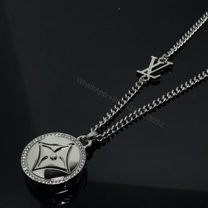 View 1 of EN – Lux LV Necklaces 029