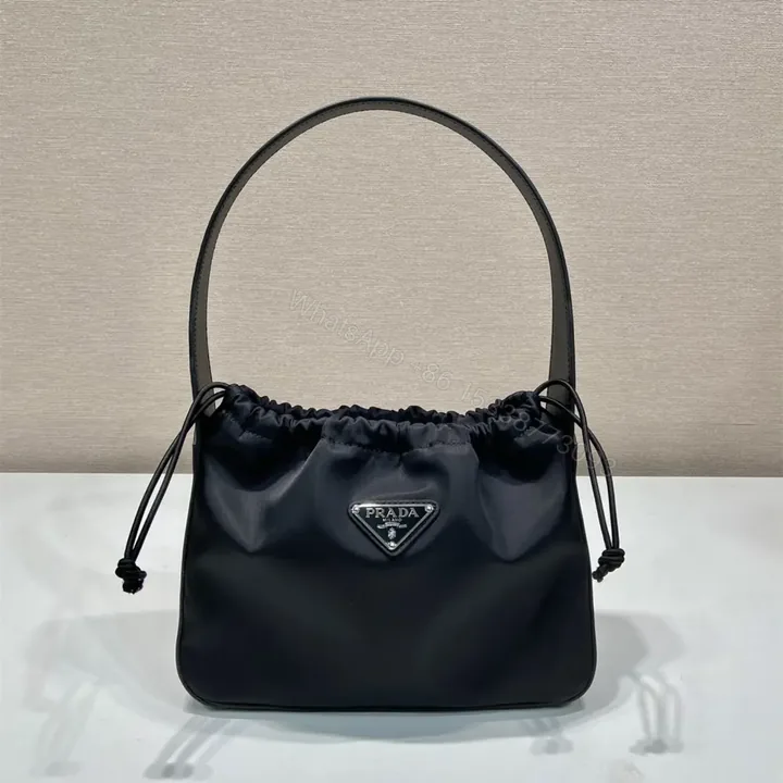 View 1 of 高仿Prada*ReEdition系列B6249腋下包小號黑色免檢版