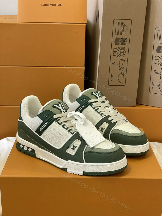 View 1 of LV 精品仿製墨綠拼接運動鞋 復古撞色舒適百搭款